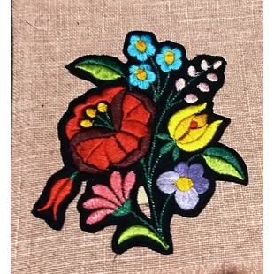 Felvarró, nagy, fekete alapon Felvarró, nagy, fekete alapon