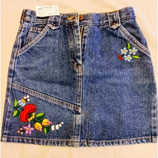 Hímzett farmerszoknya /XS