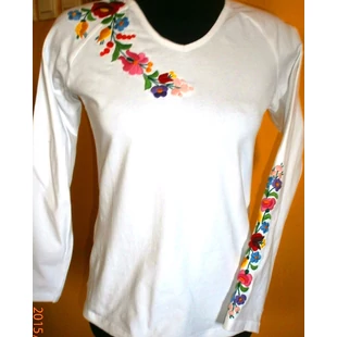 Hosszú ujjú hímzett póló /fehér