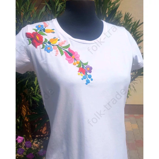 Fehér kerek nyakú női póló/M